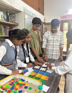 Aariv Arora age - 13 years  class student of 9th standard in USA, taught students about Banking & Chess Jul-25